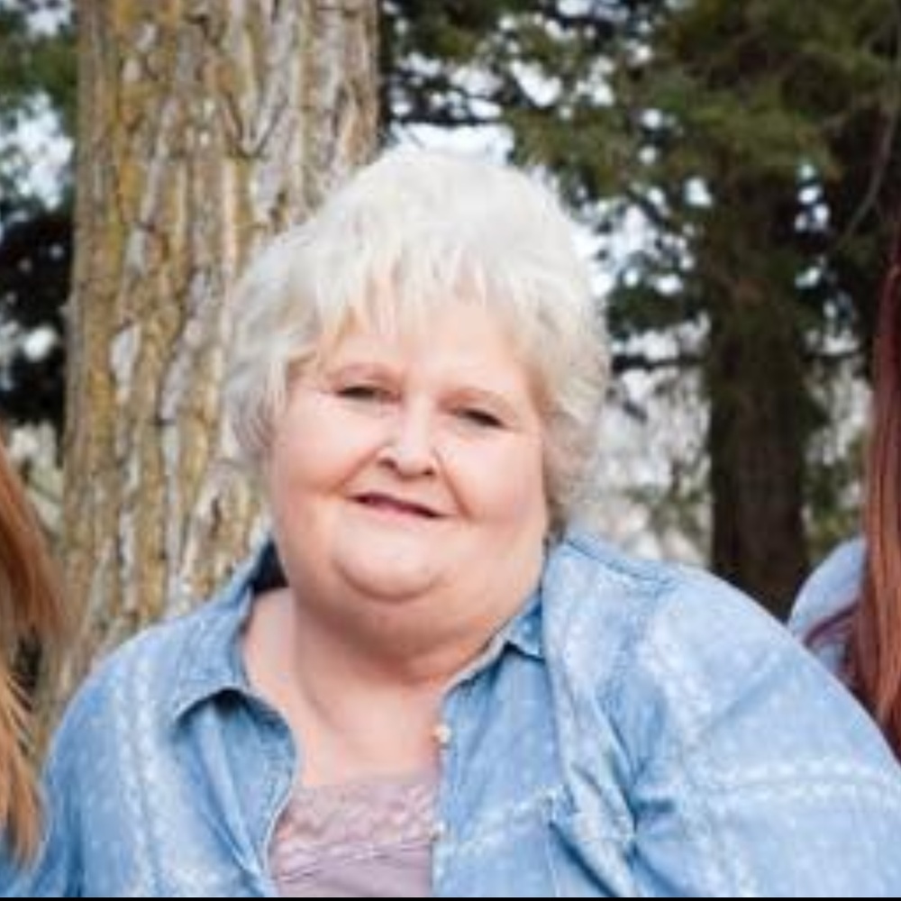 Hi!! I'm Sue and I'm New to Poshmark.